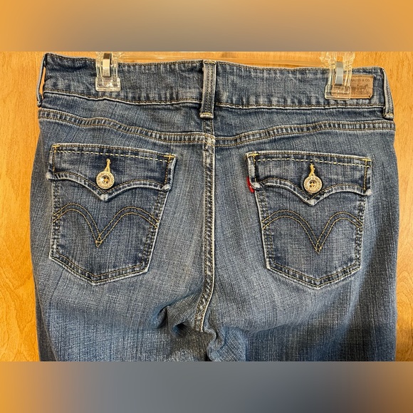 Levi’s The Original Slender Boot Cut 526 jeans - Picture 3 of 6